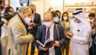 وزير الثقافة والرياضة الإسباني يزور معرض الشارقة للكتاب 2021