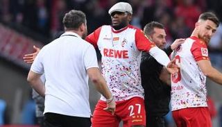 أنطوني موديست مهاجم كولن