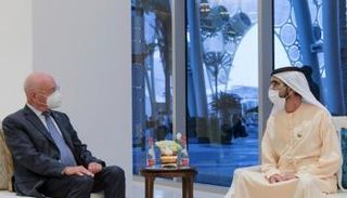 محمد بن راشد يلتقي رئيس المنتدى الاقتصادي العالمي في إكسبو2020 دبي