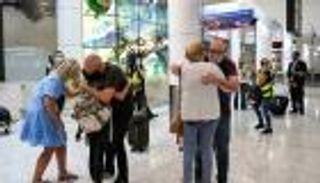 بيع مطار سيدني بعد أيام من إعادة فتح حدود أستراليا