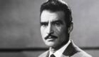 أحمد مظهر وعمر الشريف.. ما سر خوف "لورانس العرب" من فارس السينما؟
