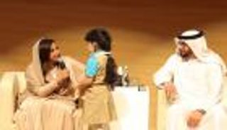 بدور القاسمي تلتقي أصغر ناشرة إماراتية