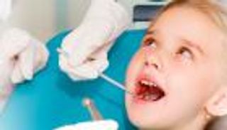 أسنان الأطفال الطباشيرية.. الأسباب والعلاج