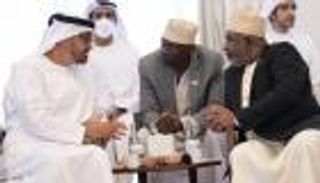 محمد بن زايد يبحث مع رئيس جزر القمر علاقات التعاون