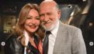 ليلي علوي تغازل أحمد خليل قبل الرحيل: "لو قابلتك بدري كنت اتجوزتك"