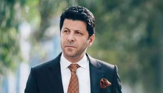 الفنان إياد نصار