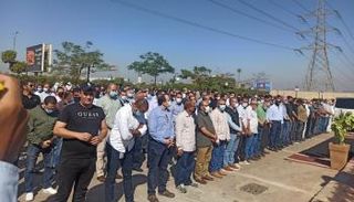 مشهد من جنازة الفنان أحمد خليل