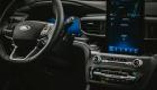 الكماليات في السيارات الحديثة.. دليل المزايا والعيوب