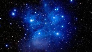 عنقود نجوم الثريا