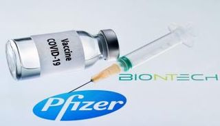 فايزر تخوض معركة كورونا بلقاح ودواء 