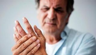 قد تشير آلام الذراع فقط إلى التهاب أعصاب الضفيرة العضدية أو متلازمة النفق الرسغي