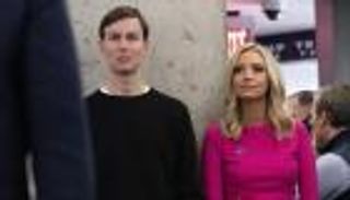 "قانون هاتش" يضع 13 مسؤولا بإدارة ترامب في دائرة الاتهام