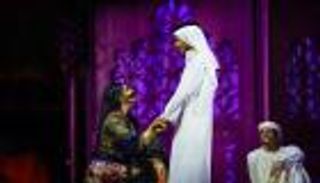 محمد بن راشد يحضر عرض "العاديات.. الفتى والخيل" في إكسبو 2020 دبي