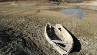 تراجع مستوى الأمطار أحد عوامل جفاف السد