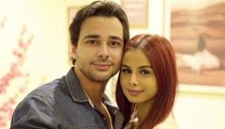 منة عرفة مع زوجها محمود المهدي