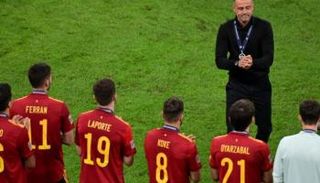 القنوات الناقلة لمباراة اليونان وإسبانيا في تصفيات كأس العالم 2022