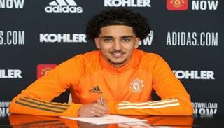 زيدان إقبال 