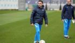 الميركاتو الشتوي.. فاتي يورط برشلونة مبكرا مع تشافي