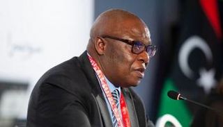  مساعد الأمين العام ومنسق البعثة ريزدون زينينغا