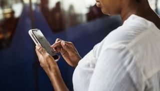 معاناة مستمرة للسودانيين مع خدمات الإنترنت