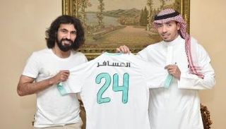 حسين عبدالغني نجم الكرة السعودية