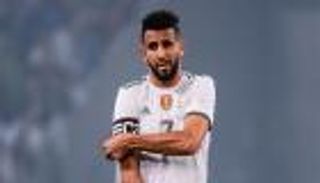 قبل موقعة الحسم.. عقدة بوركينية تطارد محرز في منتخب الجزائر