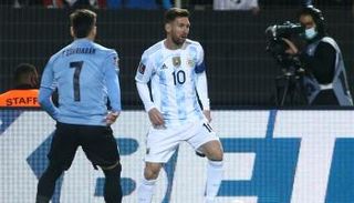 ليونيل ميسي أمام أوروجواي
