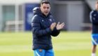 صفقات برشلونة.. نجم مغربي يتصدر اهتمامات تشافي