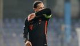 حسرة وسذاجة.. ماذا قال لاعبو هولندا بعد تأجيل الصعود للمونديال؟