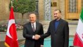 وزير الخارجية التركي في طهران لبحث ملفات عالقة قبل قمة مرتقبة