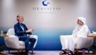 عبدالله بن زايد يبحث مع المبعوث الأممي جهود حل الأزمة السورية