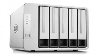 تيراماستر تطلق نظام التخزين D5-300C الجديد