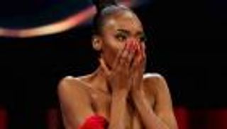 ملكة جمال جنوب أفريقيا في مأزق.. الدولة تتخلى عن دعمها