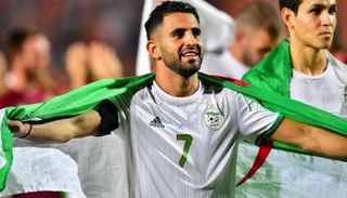 رياض محرز نجم منتخب الجزائر