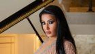 "كنت بوقف الشارع على رجل".. سمية الخشاب تتحدث عن المراهقة وأول حب