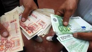 أسعار اليورو والدولار اليوم في الجزائر 