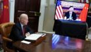 الرئيسان الأمريكي والصيني يبحثان في قمة افتراضية سبل تجنب "الصراع" 