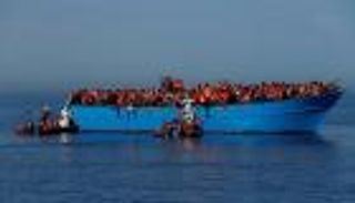 خفر السواحل المغربي ينقذ مئات المهاجرين في البحر منذ الجمعة