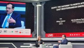 وزير البترول المصري خلال  مؤتمر أديبك