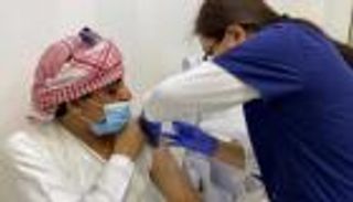 الإمارات تقدم 18 ألف جرعة جديدة من لقاح كورونا