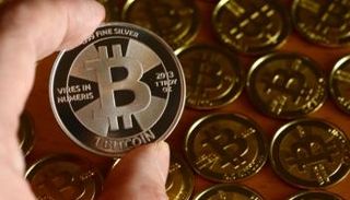 العملة الرقمية بيتكوين