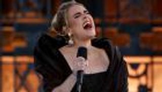 ألبوم أديل الجديد.. 12 أغنية مع توقعات بأرقام قياسية