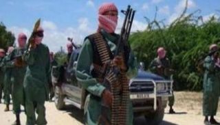 عناصر من حركة الشباب الإرهابية بالصومال