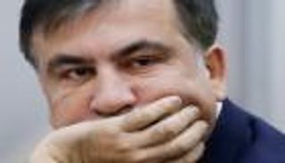 رئيس جورجيا السابق.. مضرب عن الطعام يعاني من وضع صحي حرج 