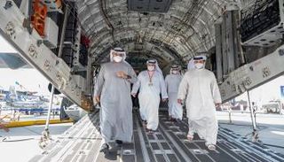 محمد بن زايد يزور معرض دبي للطيران