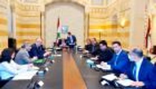 منحة وبدل للعاملين.. هل تعود الحياة للقطاع العام في لبنان؟