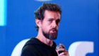 راتب مؤسس ورئيس "تويتر" دولار واحد في السنة.. فكيف أصبح مليارديرا؟