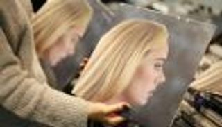 أديل تطرح ألبومها "30" كاملا.. توقعات إيجابية