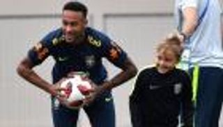 نجم خارج الملعب.. ماذا يفعل نيمار في حياته الشخصية؟