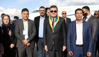 جانب من تفقد الدبيبة ونائبه مدينة زوارة الساحلية. (حكومة تصريف الأعمال)